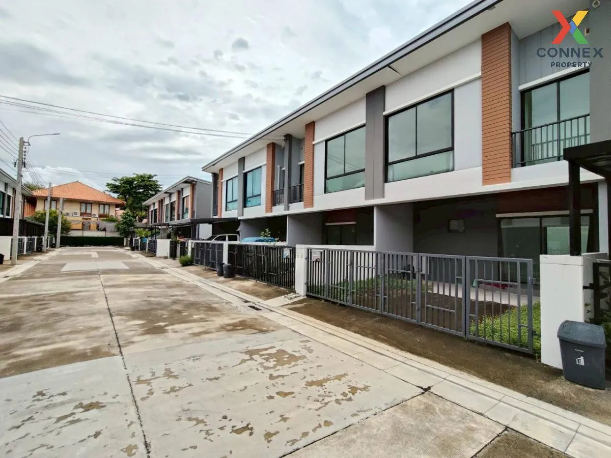 For Sale Townhouse/Townhome  , Unio Town Phetkasem 110 , wide fro For Sale Townhouse/Townhome  , Unio Town Phetkasem 110 , wide fro 3