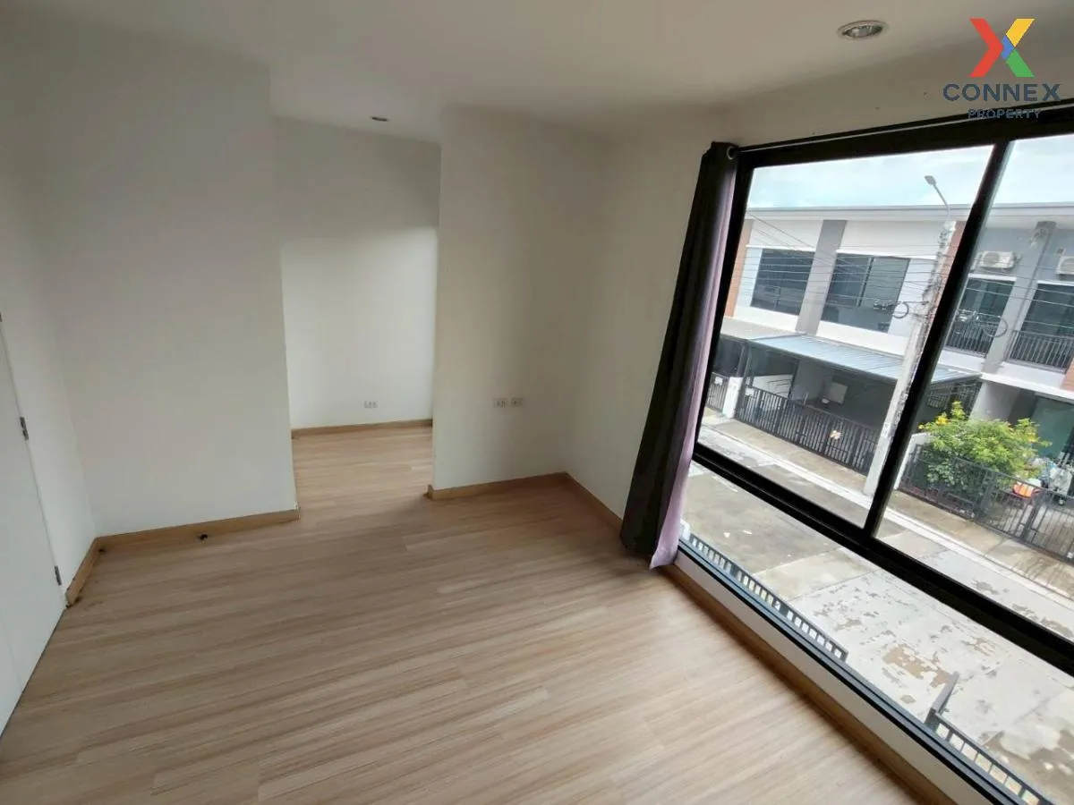 For Sale Townhouse/Townhome  , Unio Town Phetkasem 110 , wide fro For Sale Townhouse/Townhome  , Unio Town Phetkasem 110 , wide fro