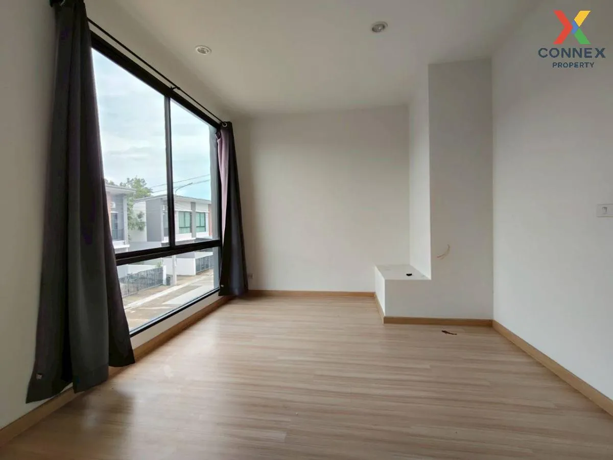 For Sale Townhouse/Townhome  , Unio Town Phetkasem 110 , wide fro For Sale Townhouse/Townhome  , Unio Town Phetkasem 110 , wide fro