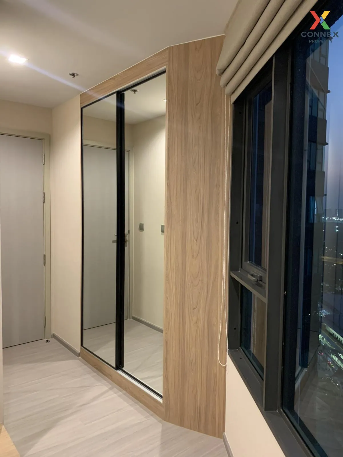 For Rent Condo , Life Ladprao , nice view , high floor , corner u