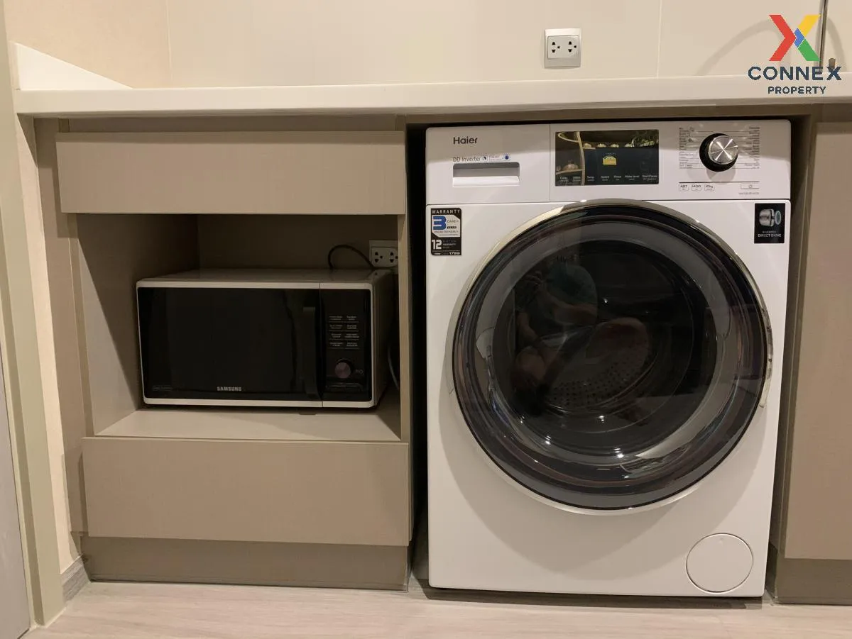 For Rent Condo , Life Ladprao , nice view , high floor , corner u