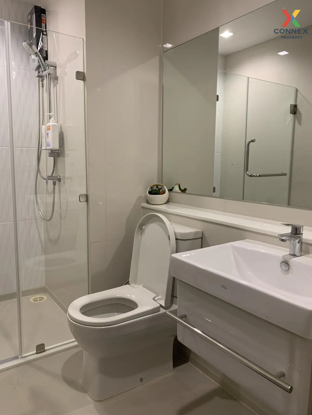 For Rent Condo , Life Ladprao , nice view , high floor , corner u