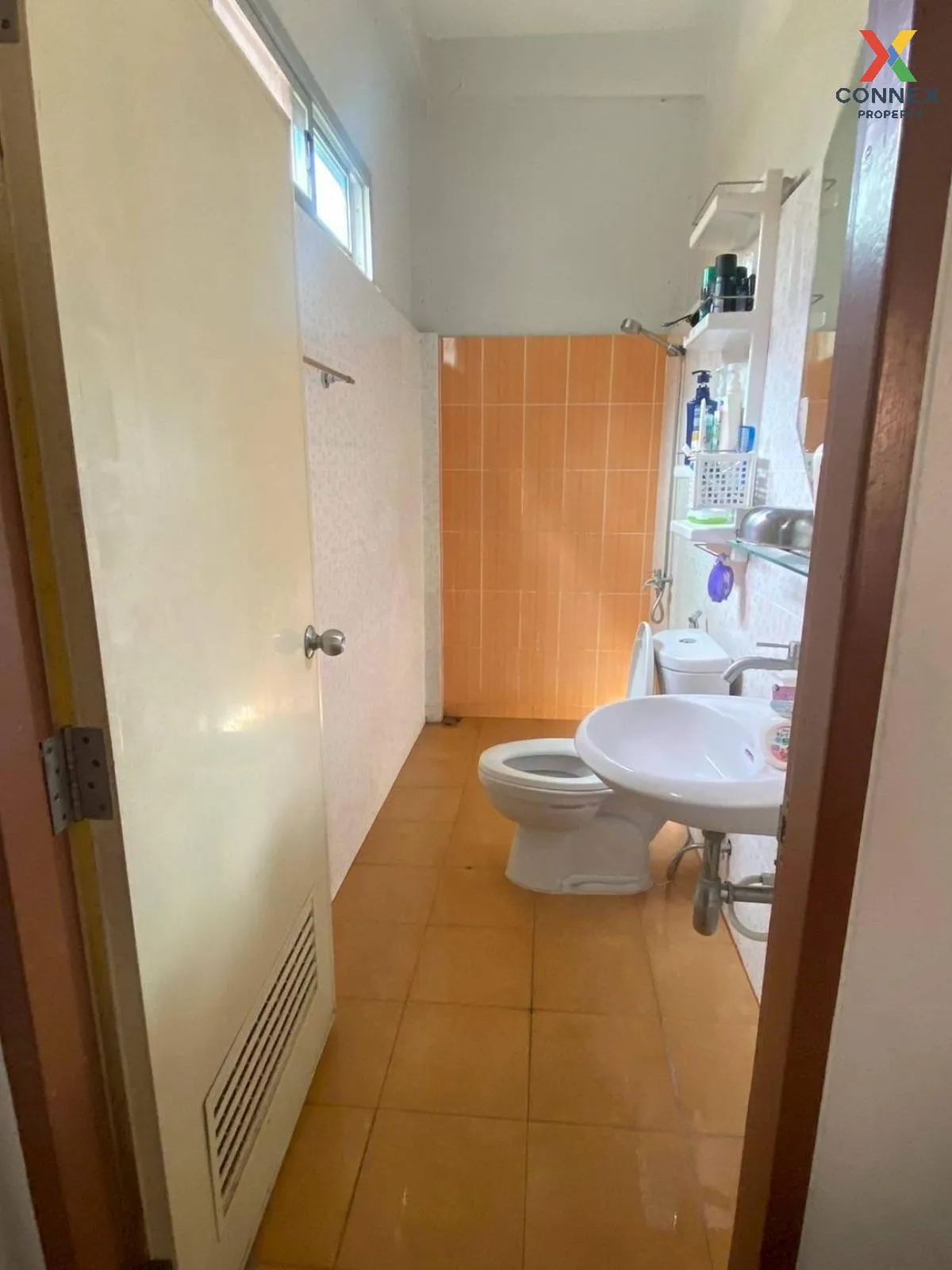 For Sale 2 - storey detached house 42.6 sq m. corner house Soi Pe