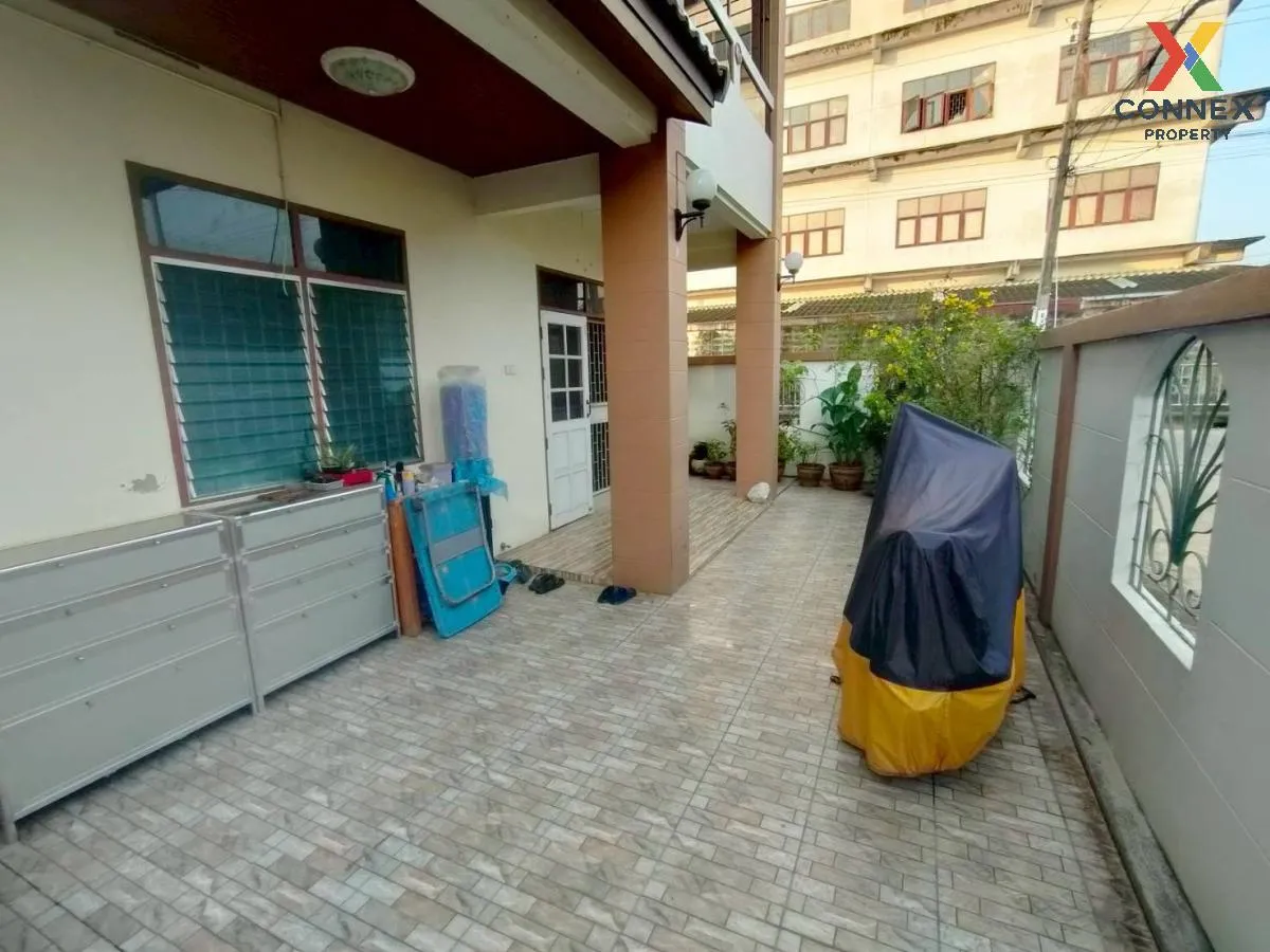 For Sale 2 - storey detached house 42.6 sq m. corner house Soi Pe