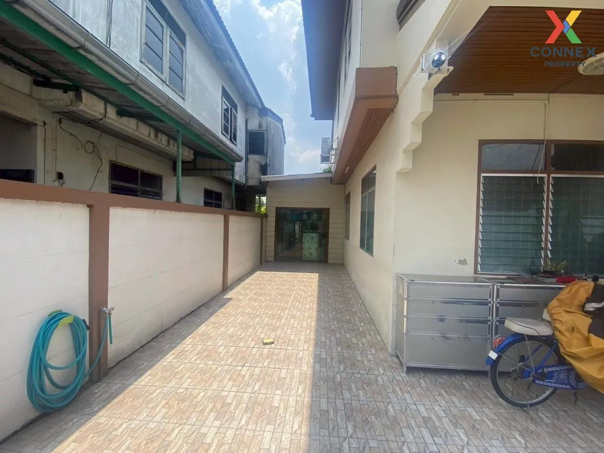 For Sale 2 - storey detached house 42.6 sq m. corner house Soi Pe
