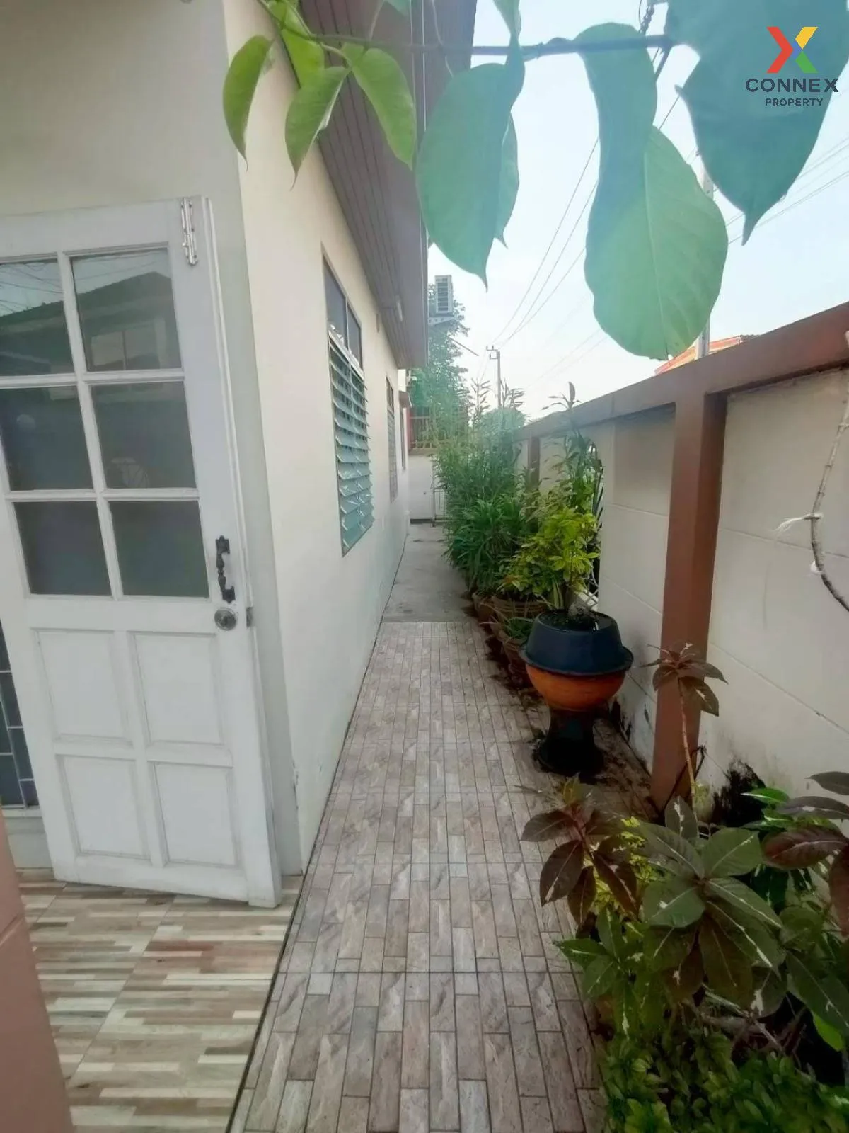 For Sale 2 - storey detached house 42.6 sq m. corner house Soi Pe