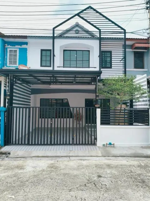 For Sale Townhouse/Townhome  , K.C. Ramindra 2 , newly renovated , Sam Wa Tawan Tok , Khlong Sam Wa , Bangkok , CX-124997