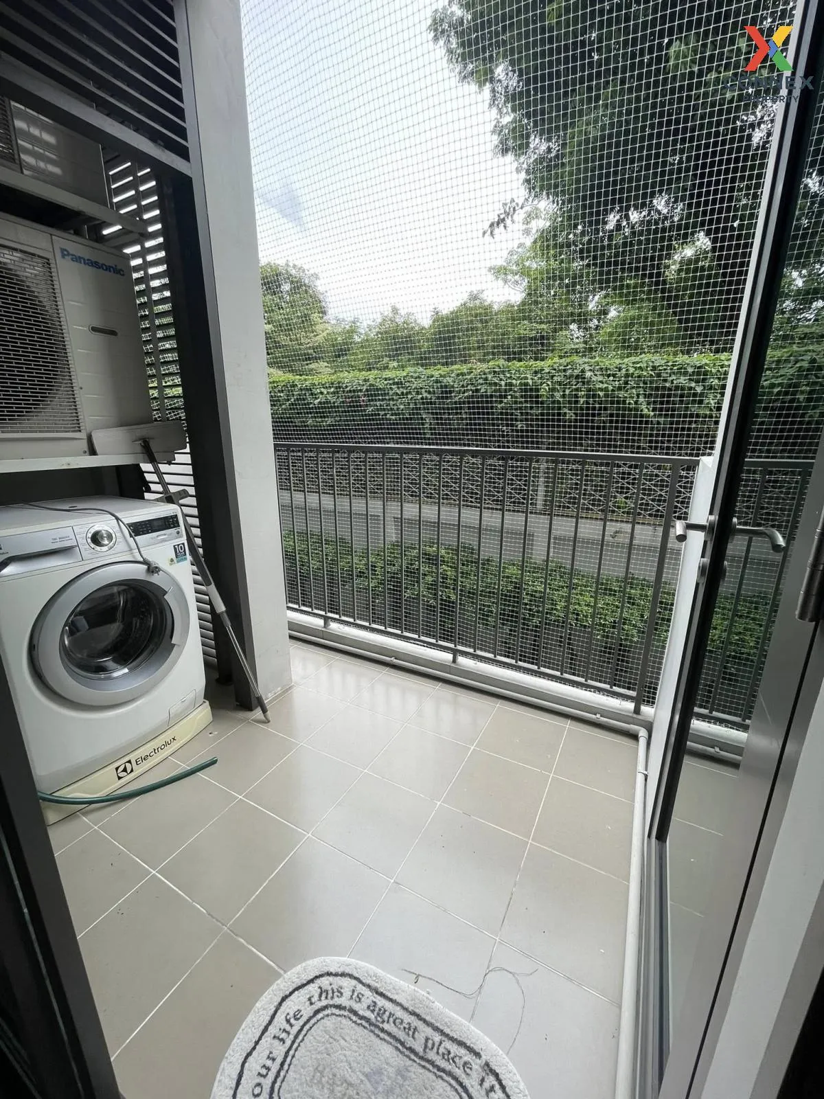 เช่าคอนโด  ดี เมโมเรีย พหลโยธิน 8 BTS-อารีย์ สามเสนใน เขต พญาไท ก