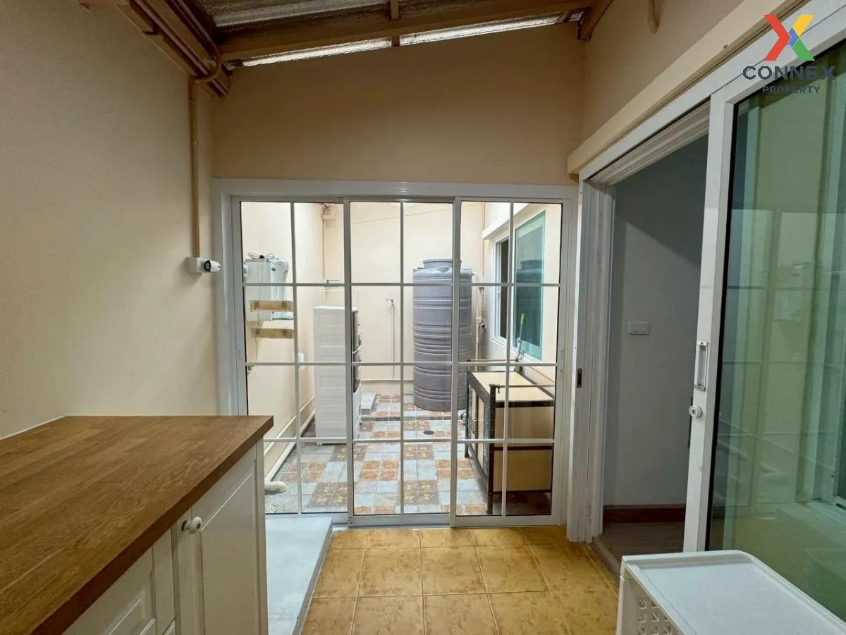 For Sale Townhouse/Townhome  , Golden Town Watcharapol-Sukhapiban 4