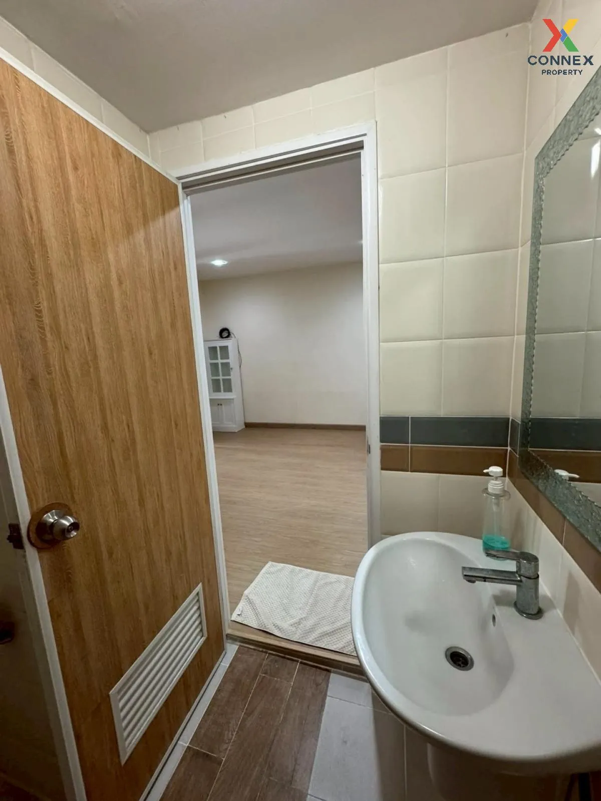 For Sale Townhouse/Townhome  , Golden Town Watcharapol-Sukhapiban