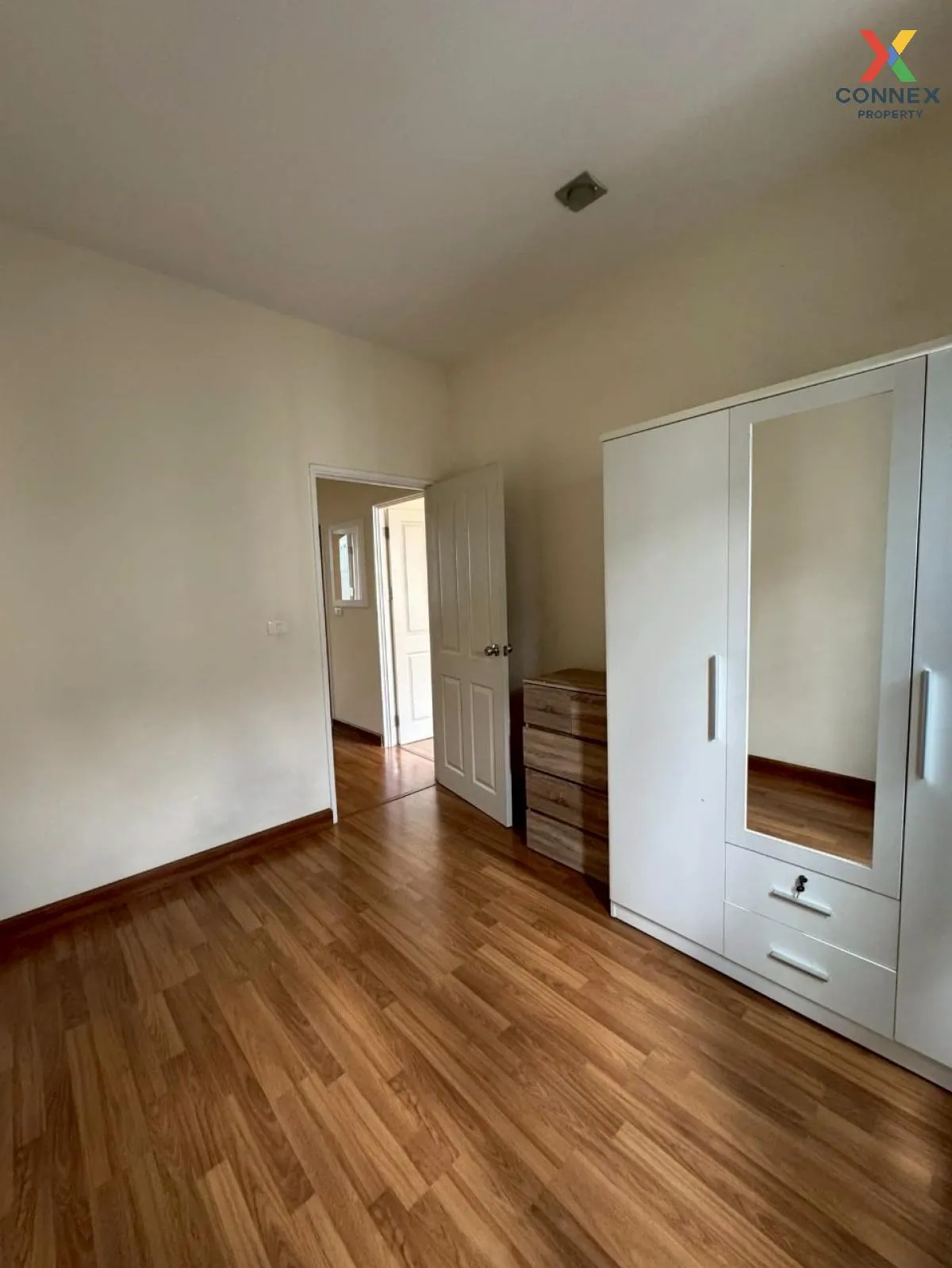 For Sale Townhouse/Townhome  , Golden Town Watcharapol-Sukhapiban