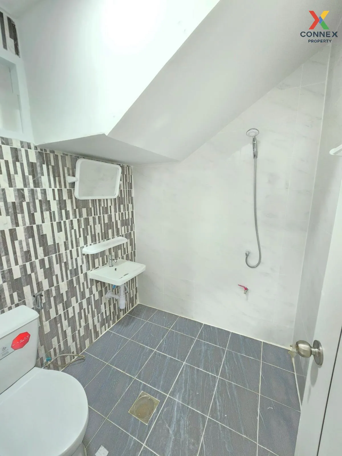 ขายทาวน์เฮ้าส์/ทาวน์โฮม  นริศรา คลอง 11 บึงน้ำรักษ์ ธัญบุรี ปทุมธ