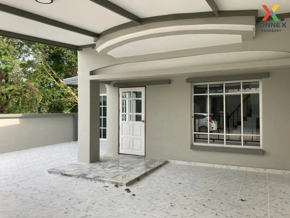 For Sale Townhouse/Townhome  , Muang Ramintra , corner unit , Sam 2