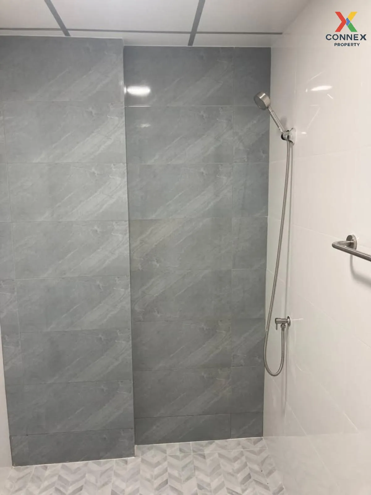 For Sale Townhouse/Townhome  , Muang Ramintra , corner unit , Sam