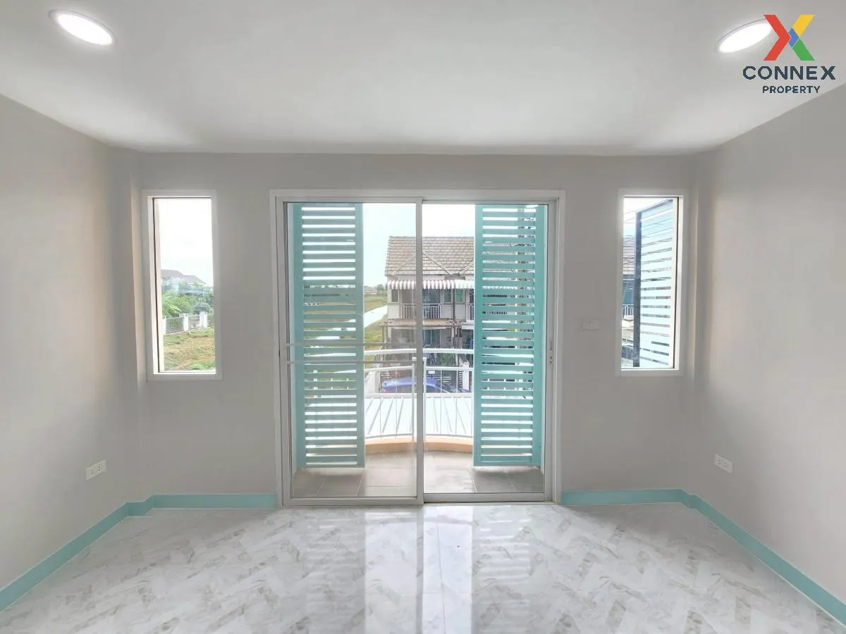 ขายทาวน์เฮ้าส์/ทาวน์โฮม  เดอะ ปาร์ค แอท แฟชั่น คันนายาว เขต บึงกุ