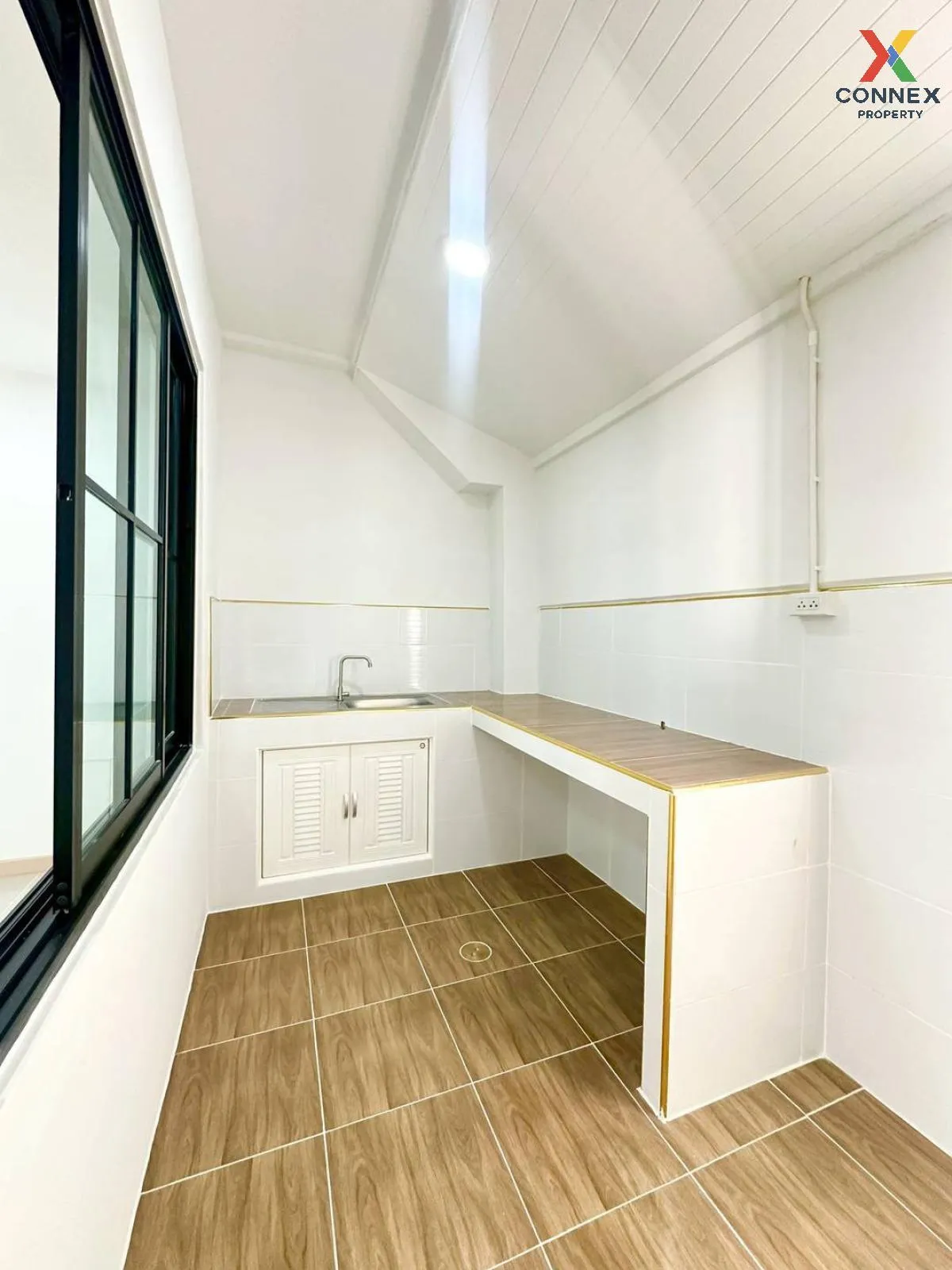 ขายทาวน์เฮ้าส์/ทาวน์โฮม  บ้านพฤกษา 3 บางบัวทอง รีโนเวทใหม่ บางคูร