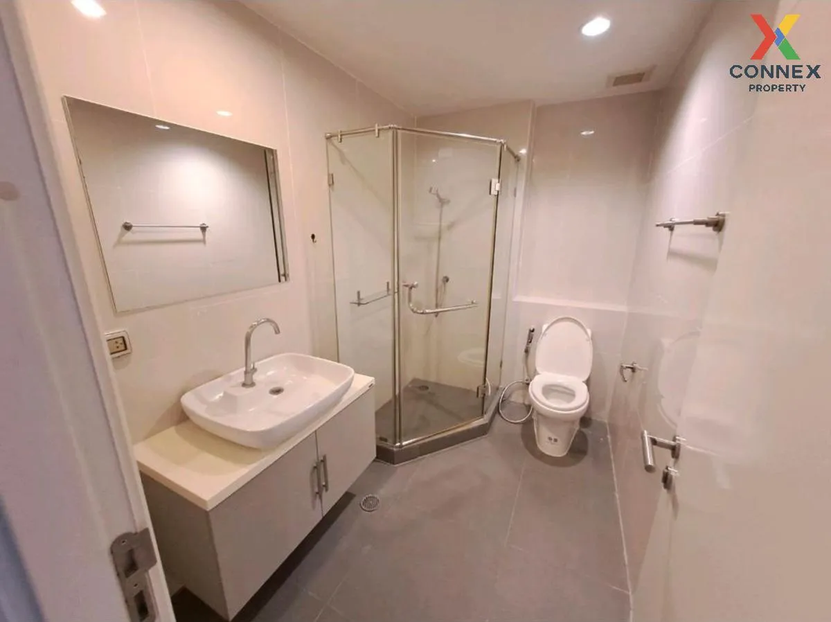 For Sale Townhouse/Townhome  , Patio Pattanakarn , Suan Luang , S