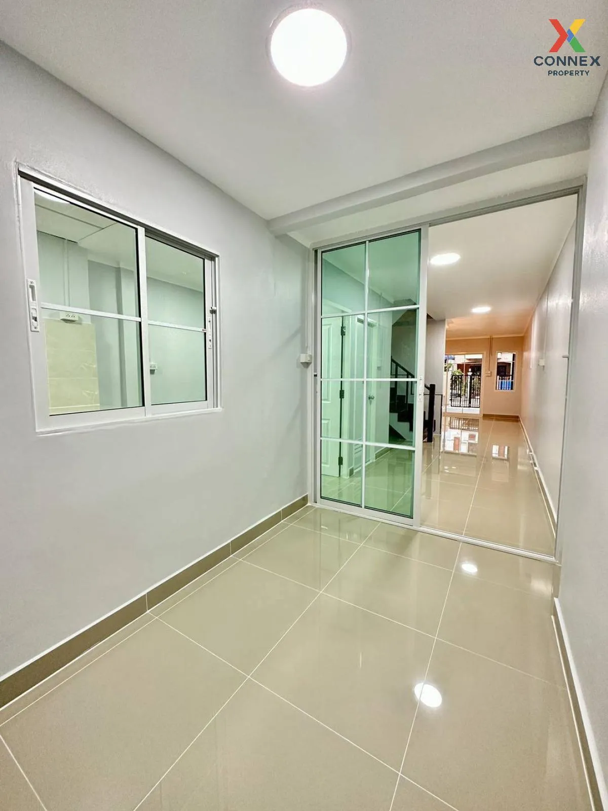 ขายทาวน์เฮ้าส์/ทาวน์โฮม  บ้านลุมพินี บางบัวทอง รีโนเวทใหม่ MRT-คล