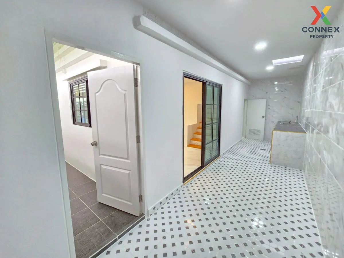 For Sale Townhouse/Townhome  , Baan Pruksa 7 Lamlukka , Lam Luk K