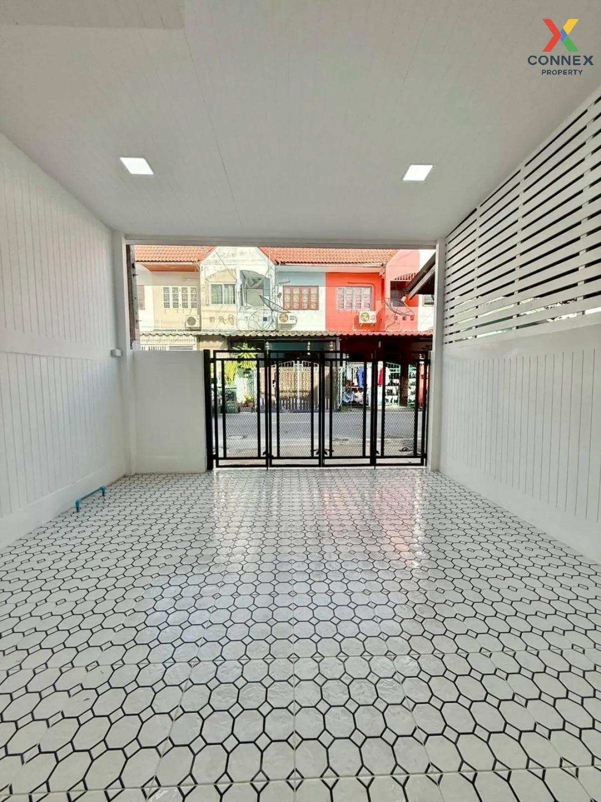 ขายทาวน์เฮ้าส์/ทาวน์โฮม  นันทิชา 2 รีโนเวทใหม่ ไทรน้อย ไทรน้อย นน 3