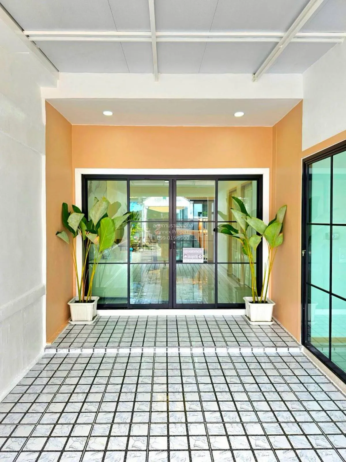 For Sale House , Baan Arsa House 5 , wide frontage , newly renova