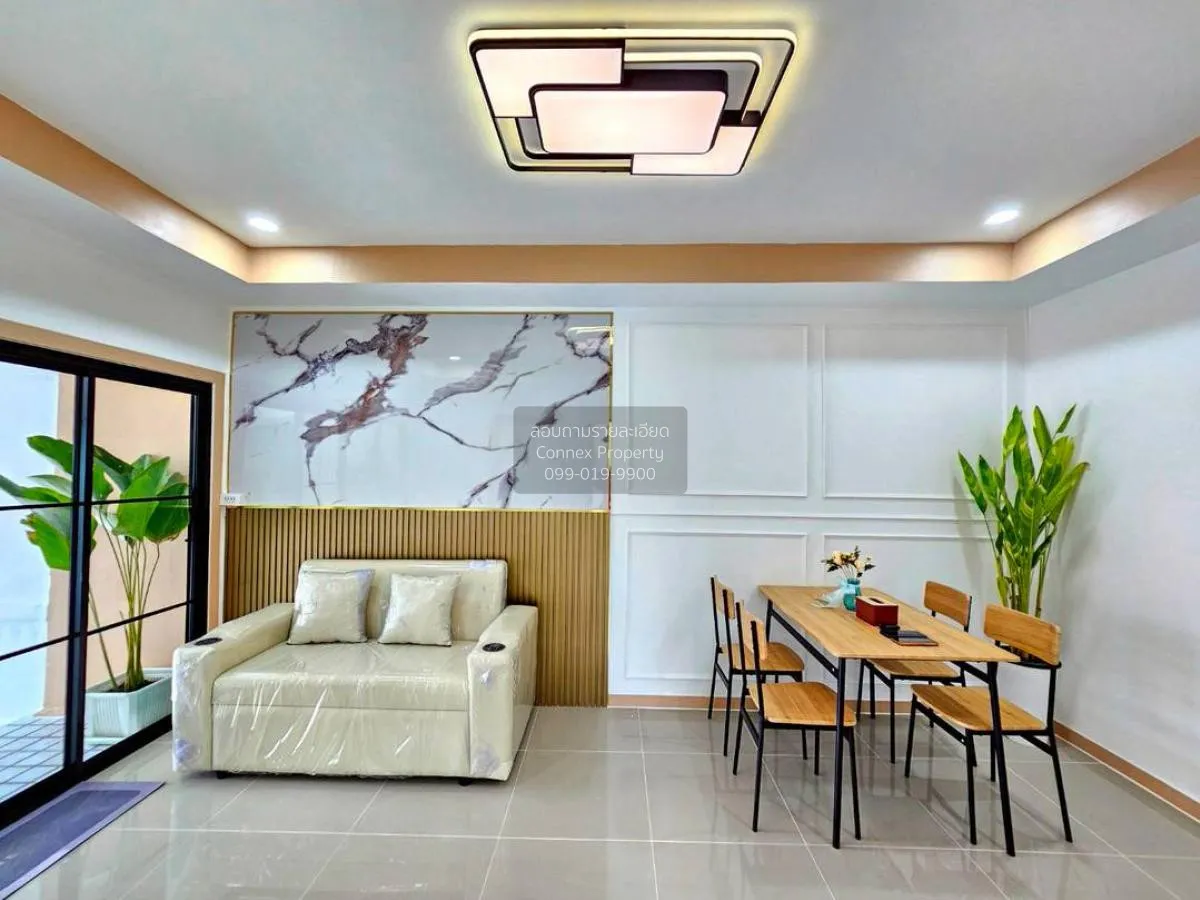 For Sale House , Baan Arsa House 5 , wide frontage , newly renova