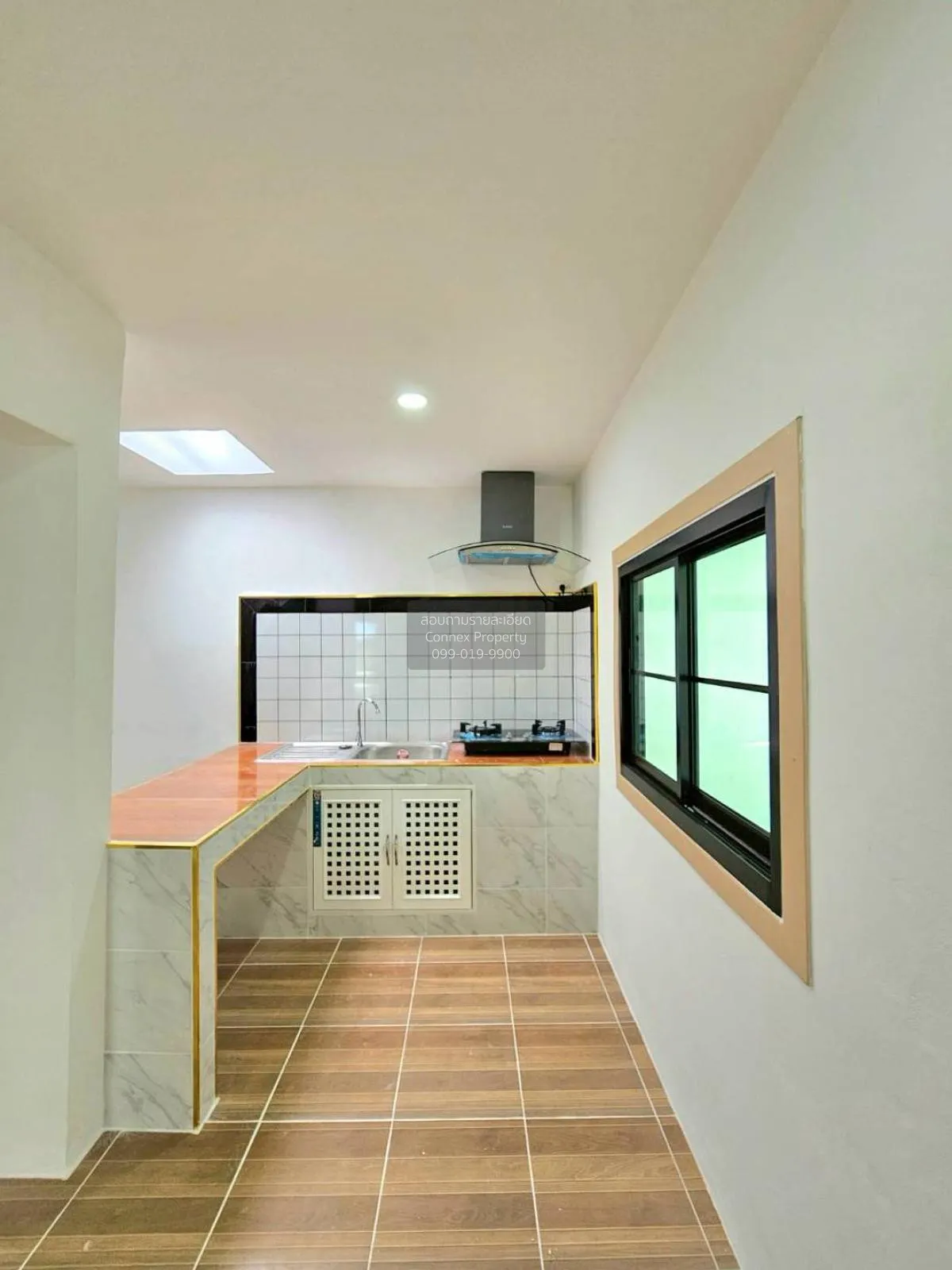 For Sale House , Baan Arsa House 5 , wide frontage , newly renova