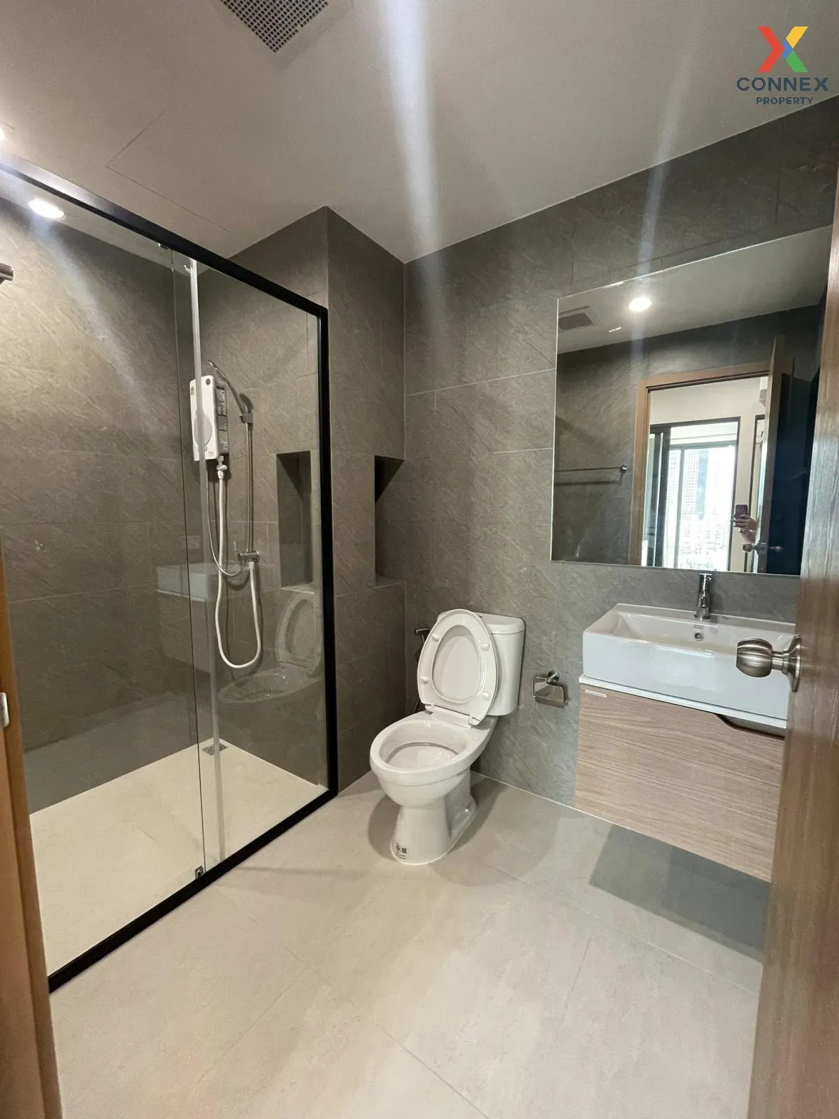 เช่าคอนโด  เดอะ ลิฟวิ่น รามคำแหง MRT-ลำสาลี (สายสีเหลือง) หัวหมาก