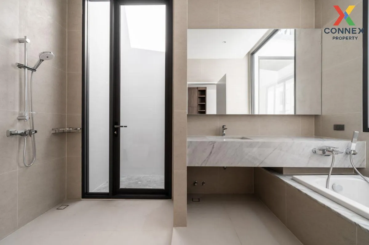 For Sale 2-storey detached house,  Sam Sen Nai , Phaya Thai , Ban