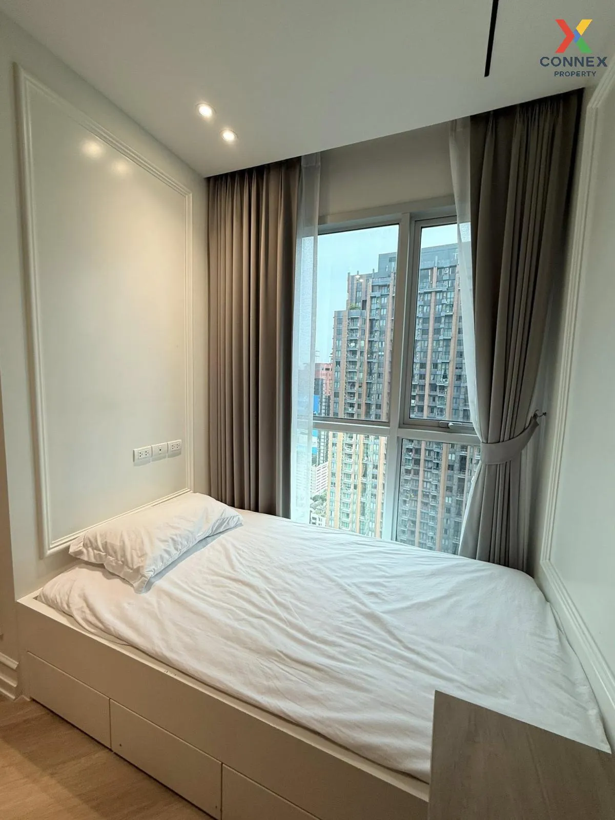 เช่าคอนโด  ดิ แอดเดรส อโศก MRT-เพชรบุรี มักกะสัน เขต ราชเทวี กรุง