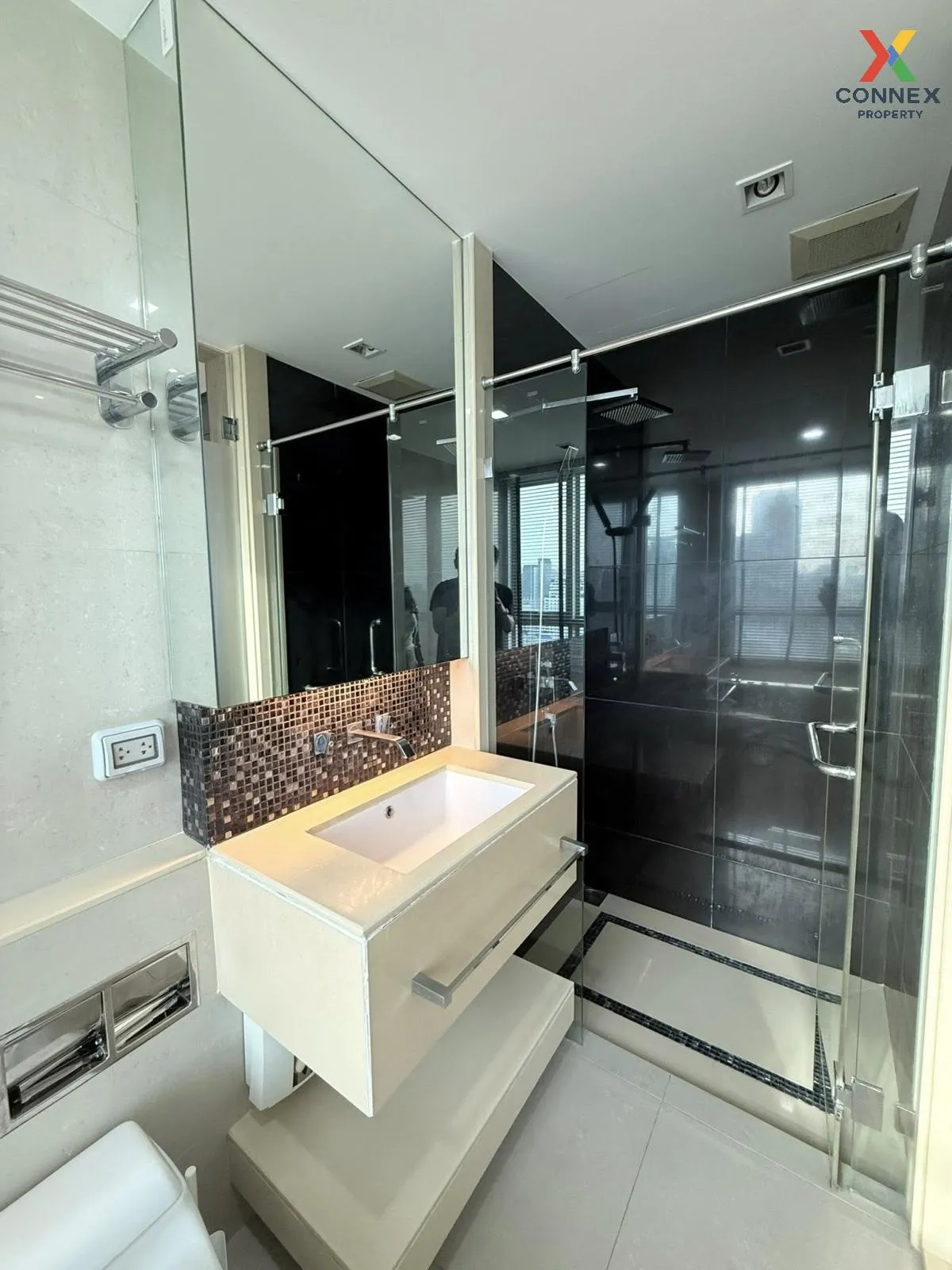 เช่าคอนโด  ดิ แอดเดรส อโศก MRT-เพชรบุรี มักกะสัน เขต ราชเทวี กรุง