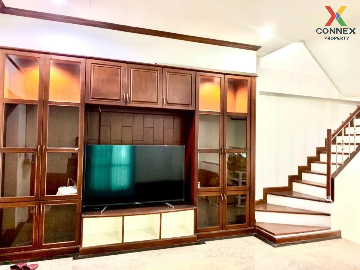 For Sale Townhouse/Townhome  , BAAN KLANG MUANG CHOKCHAI 4 , Lat  4