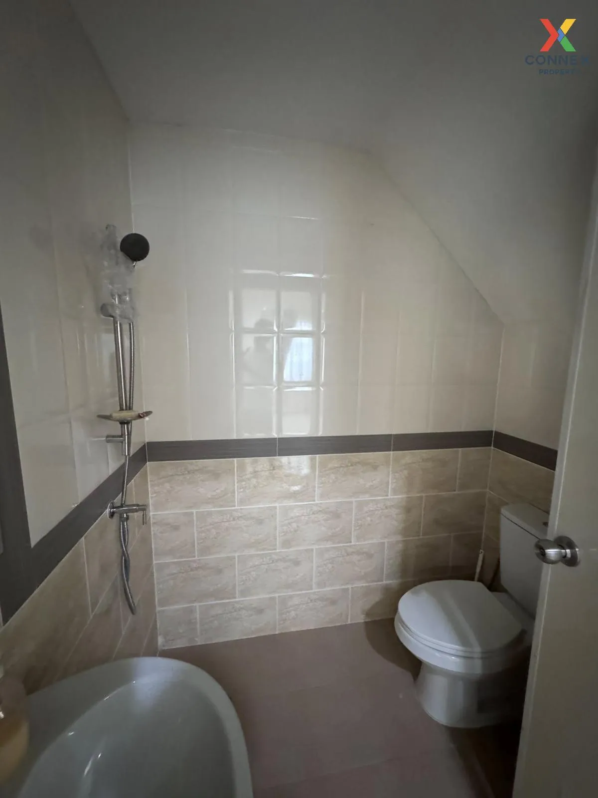 ขายทาวน์เฮ้าส์/ทาวน์โฮม  โกลเด้น ทาวน์ ลาดพร้าว-เกษตรนวมินทร์ ห้อ