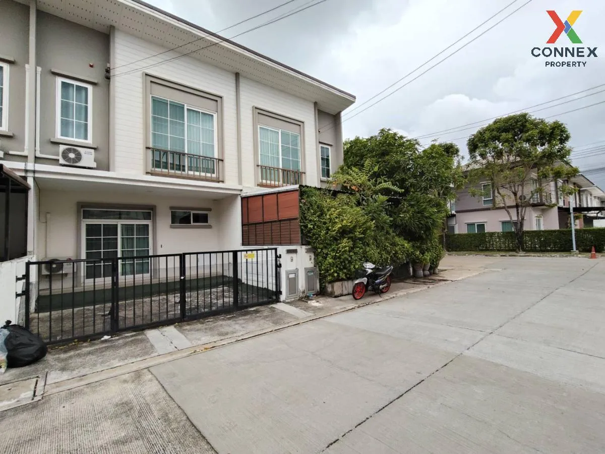 For Sale Townhouse/Townhome  , Q District Suksawat 76 , Bang Chak 3