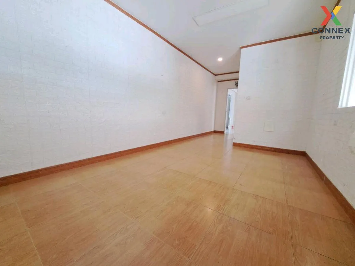 For Sale House , Supalai Parkville Romklao - Suvarnabhumi , MRT-M