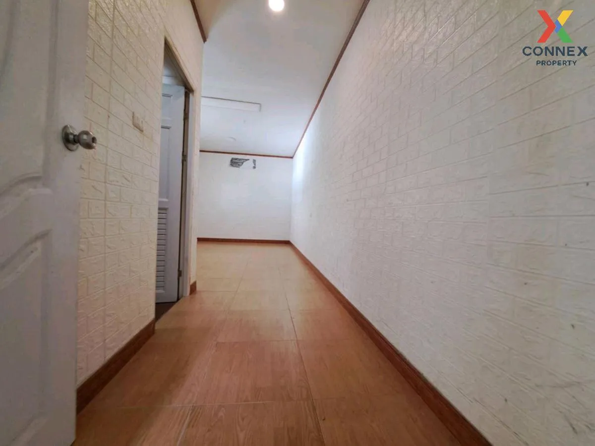 For Sale House , Supalai Parkville Romklao - Suvarnabhumi , MRT-M
