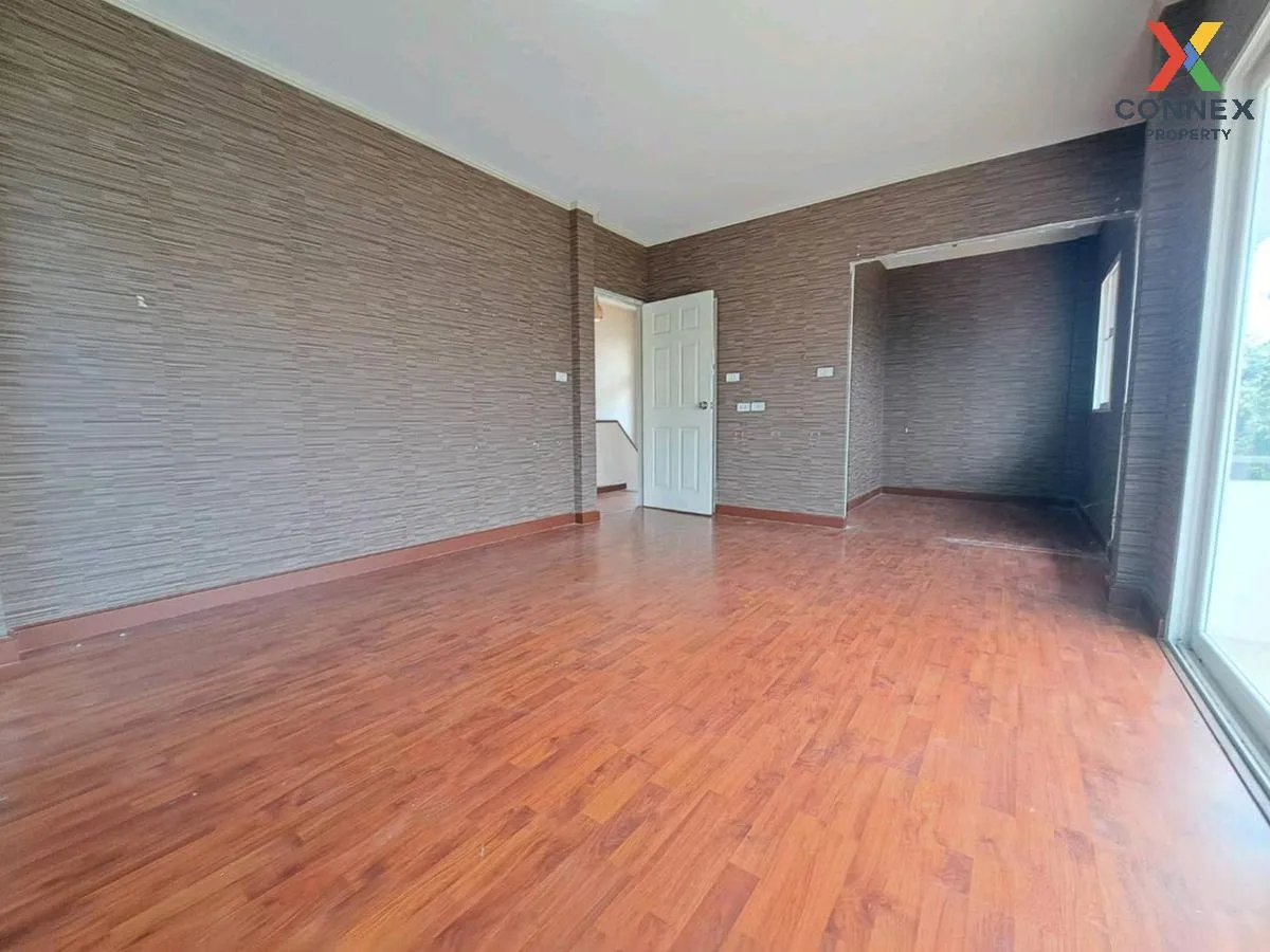 For Sale House , Supalai Parkville Romklao - Suvarnabhumi , MRT-M