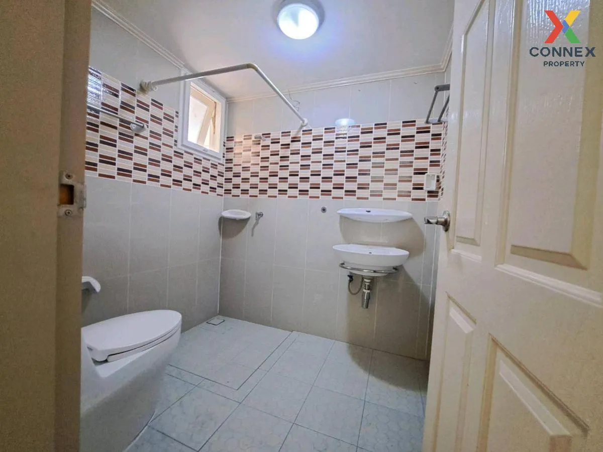 For Sale House , Supalai Parkville Romklao - Suvarnabhumi , MRT-M