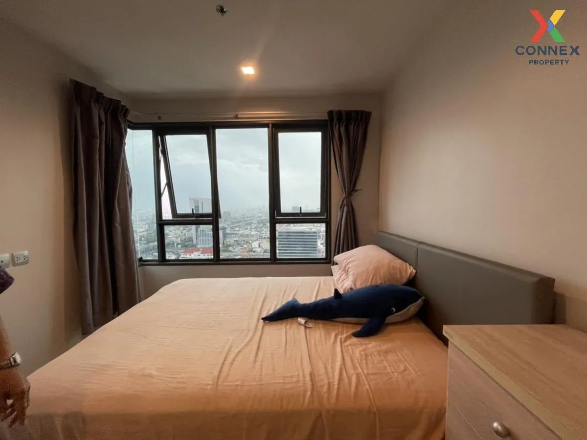 For Rent Condo , Life Ladprao , nice view , high floor , corner u