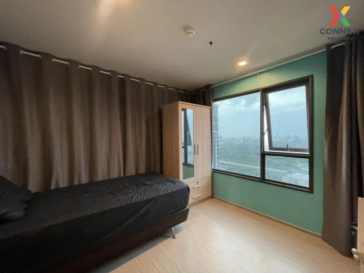 For Rent Condo , Life Ladprao , nice view , high floor , corner u