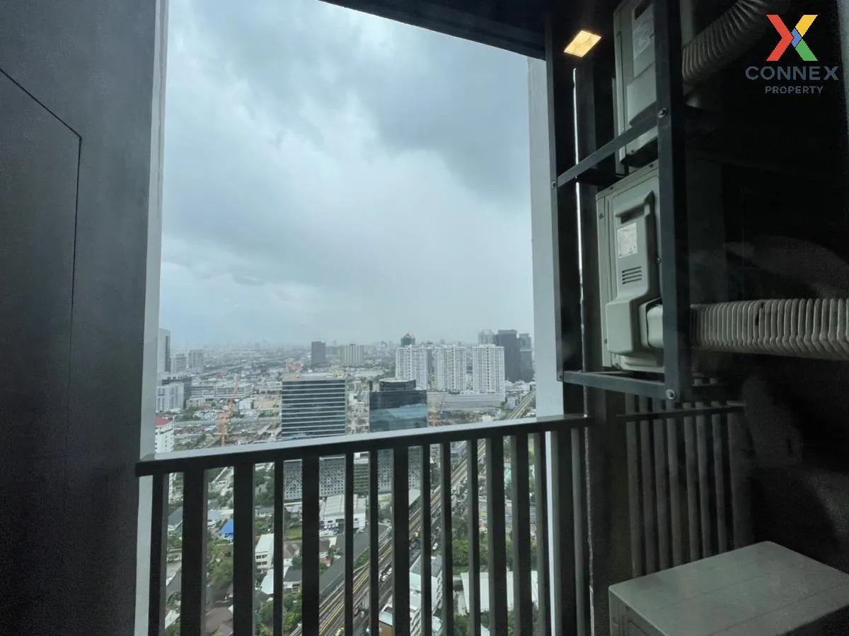 For Rent Condo , Life Ladprao , nice view , high floor , corner u