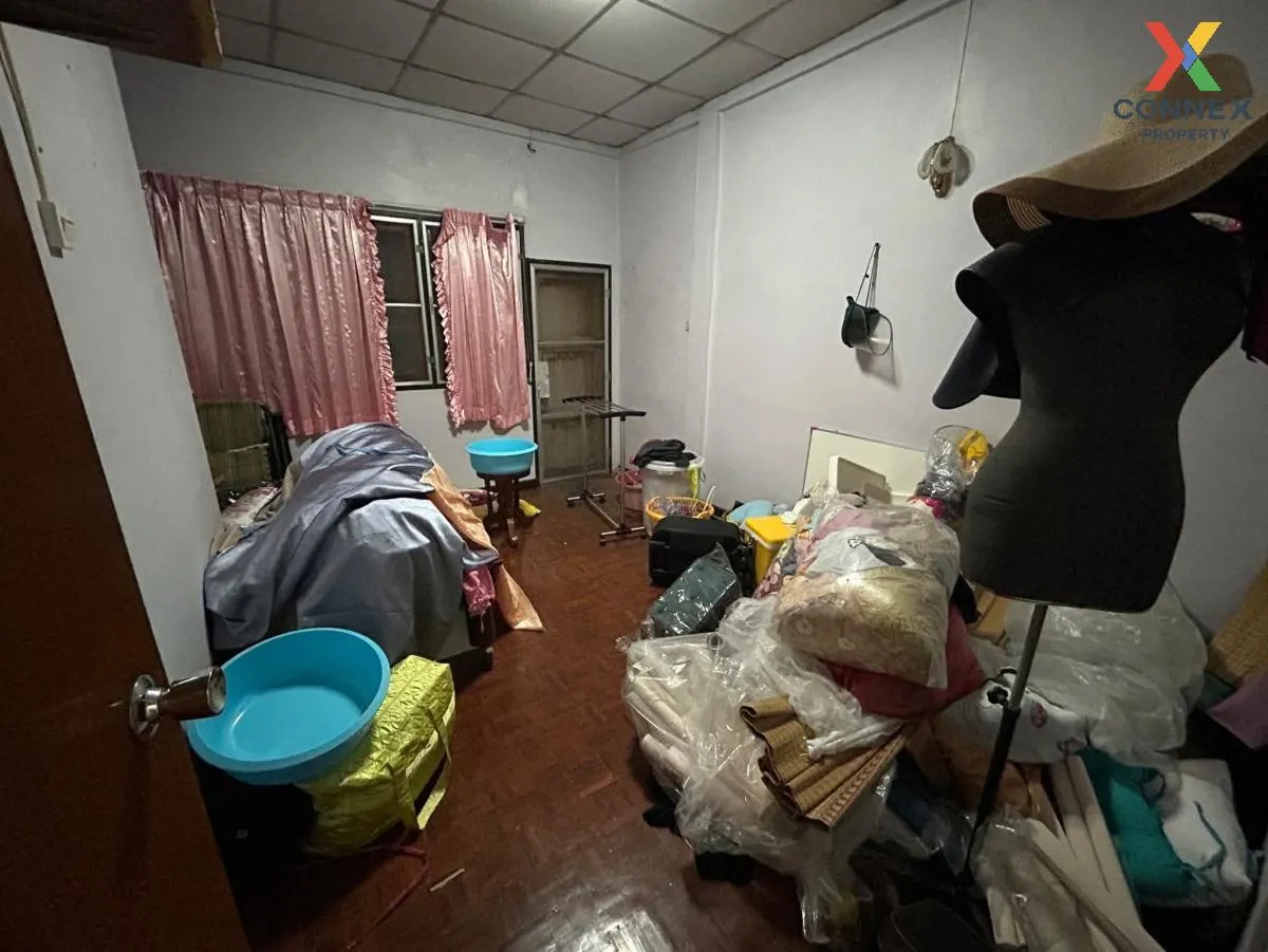 For Sale Townhouse/Townhome  , Baan Rom Pho 2 , MRT-Sri Thepha ,  4