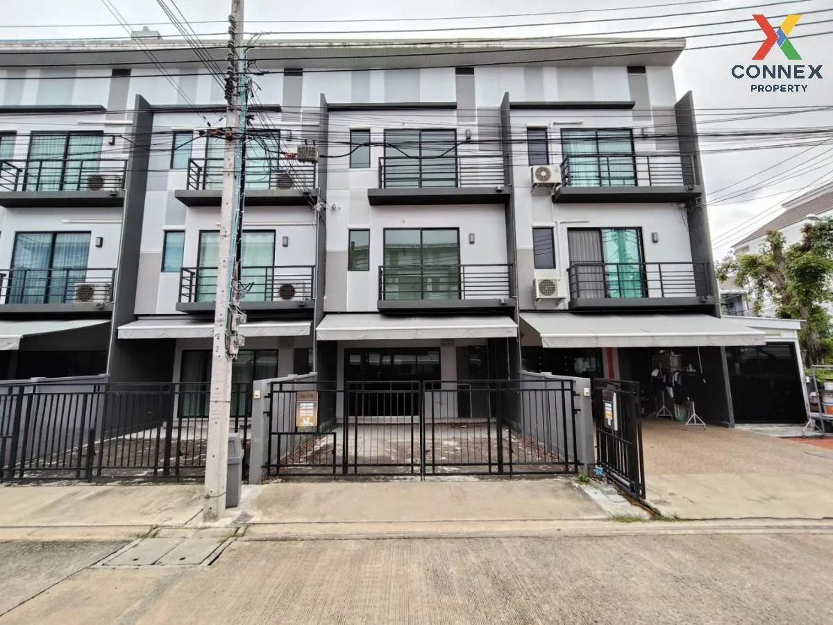 For Sale Townhouse/Townhome  , Baan Klang Muang Suksawat , Bang P 1
