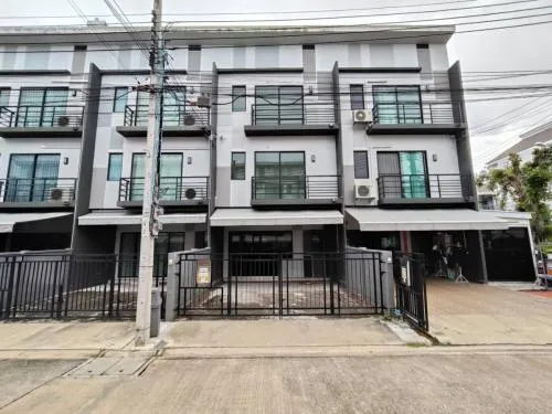 For Sale Townhouse/Townhome  , Baan Klang Muang Suksawat , Bang Phueng , Phra Pradaeng , Samut Prakarn , CX-125560