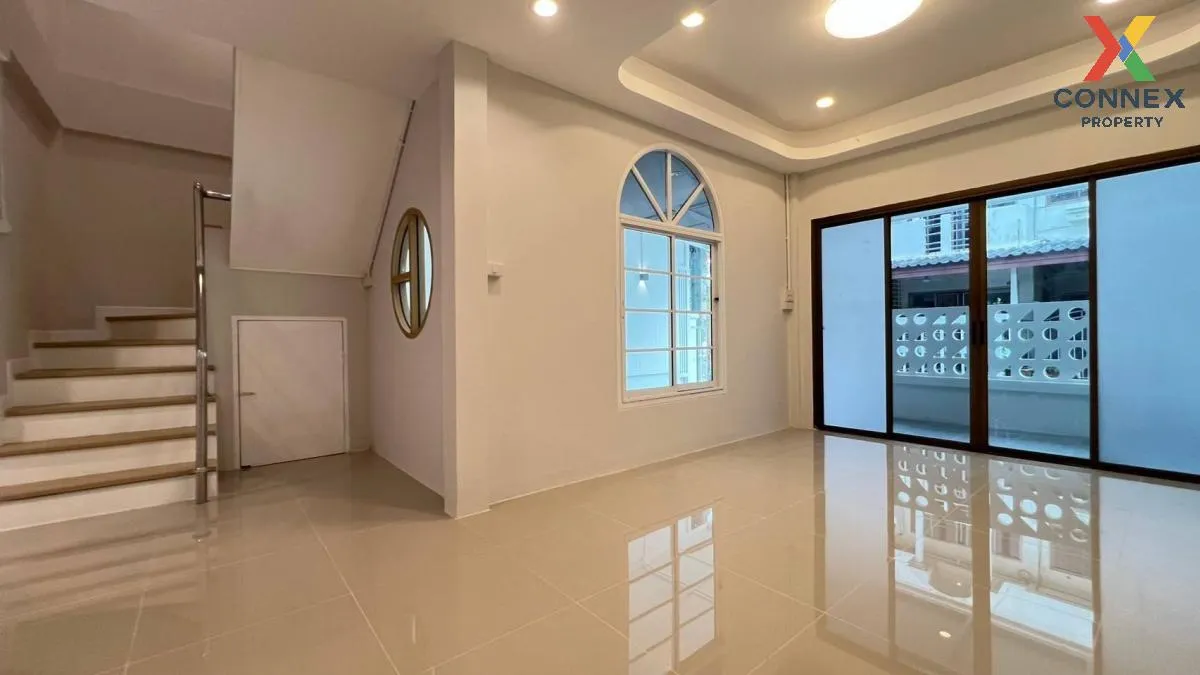 For Sale Townhouse/Townhome  , Nuttakarn Phetkasem 112 , newly re For Sale Townhouse/Townhome  , Nuttakarn Phetkasem 112 , newly re