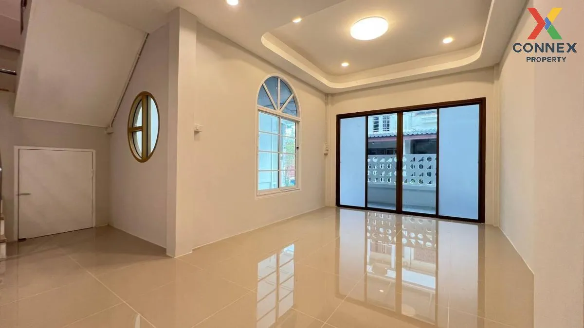 For Sale Townhouse/Townhome  , Nuttakarn Phetkasem 112 , newly re For Sale Townhouse/Townhome  , Nuttakarn Phetkasem 112 , newly re