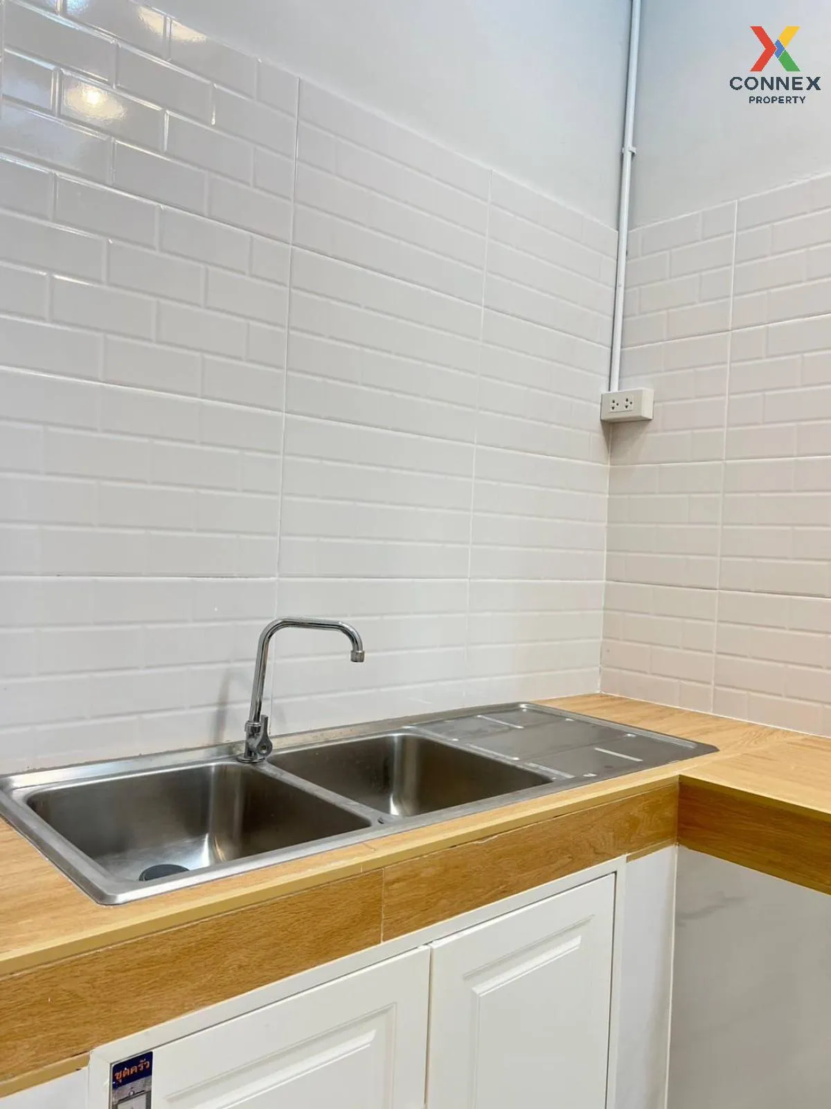 For Sale Townhouse/Townhome  , Nuttakarn Phetkasem 112 , newly re For Sale Townhouse/Townhome  , Nuttakarn Phetkasem 112 , newly re