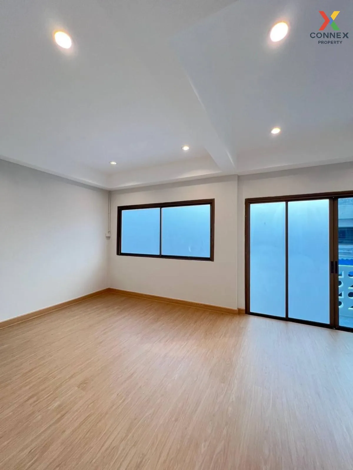 For Sale Townhouse/Townhome  , Nuttakarn Phetkasem 112 , newly re For Sale Townhouse/Townhome  , Nuttakarn Phetkasem 112 , newly re