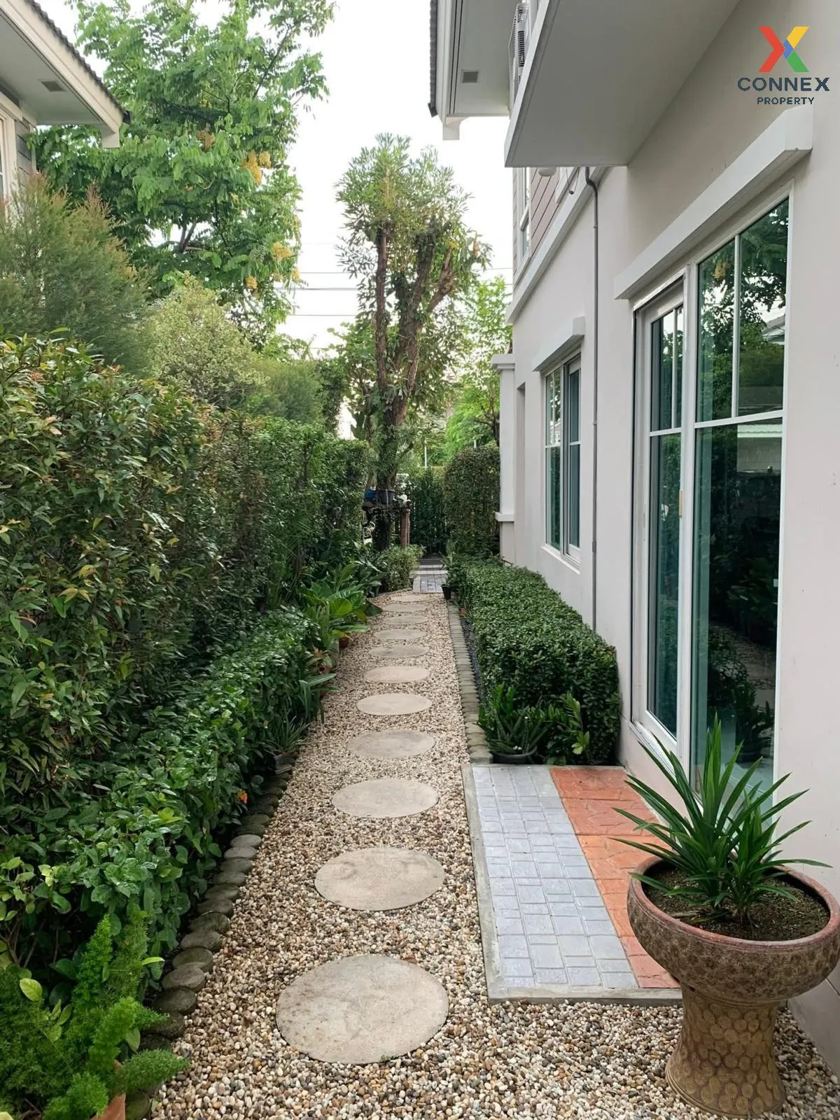 For Sale House , Chaiyaphruek ChatuChot - Watcharapol , wide fron