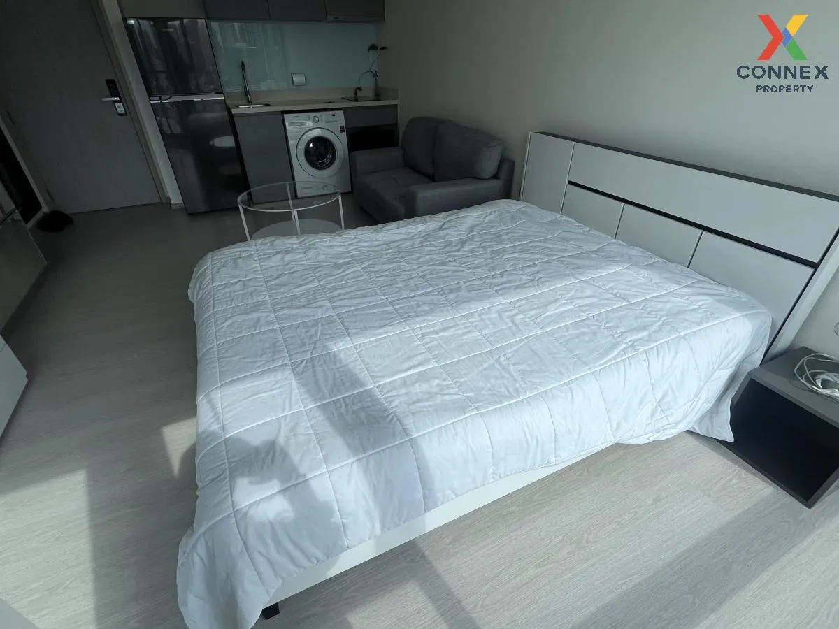 For Rent Condo , Rhythm Sukhumvit 36-38 , high floor , BTS-Thong  2